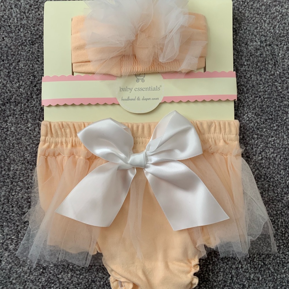 NWT diaper cover and headband